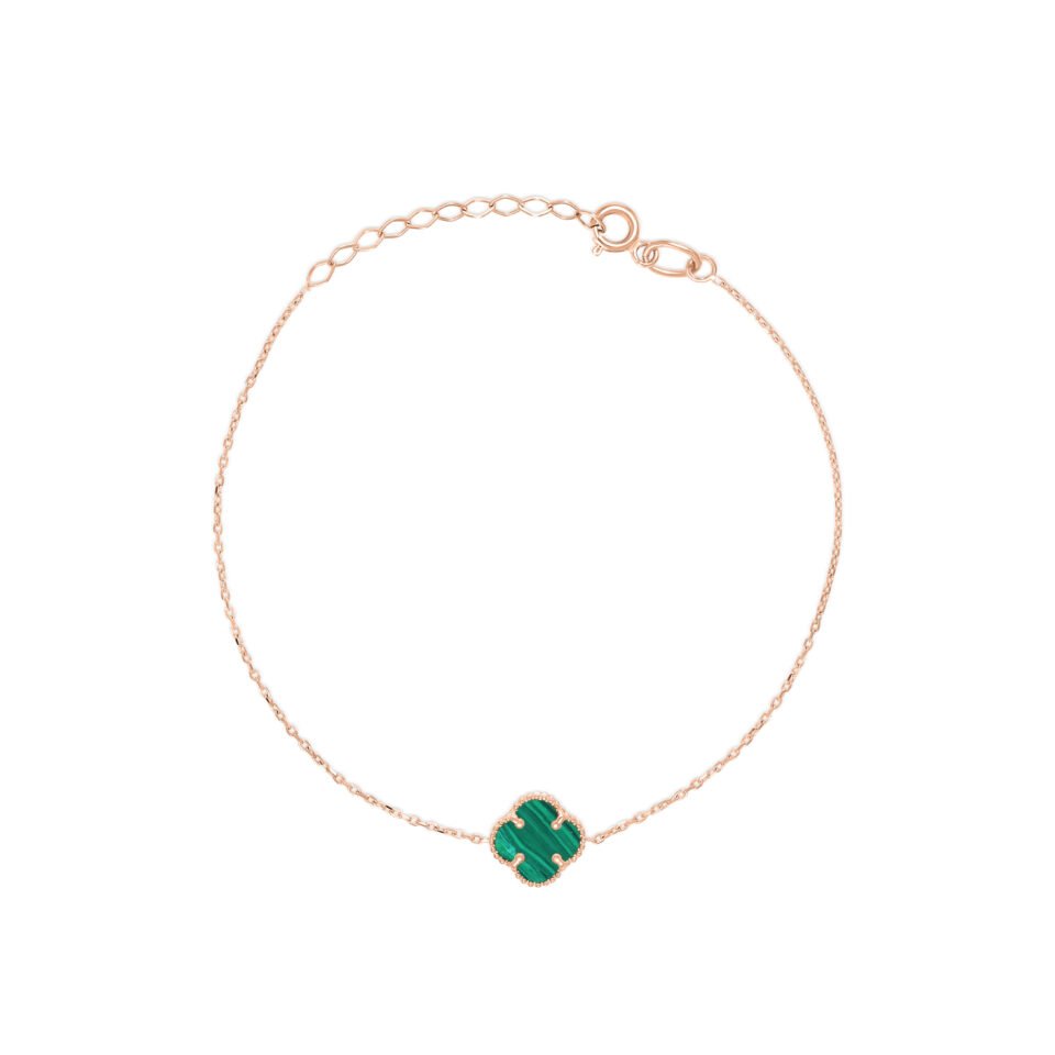 Клевер на золотом браслете