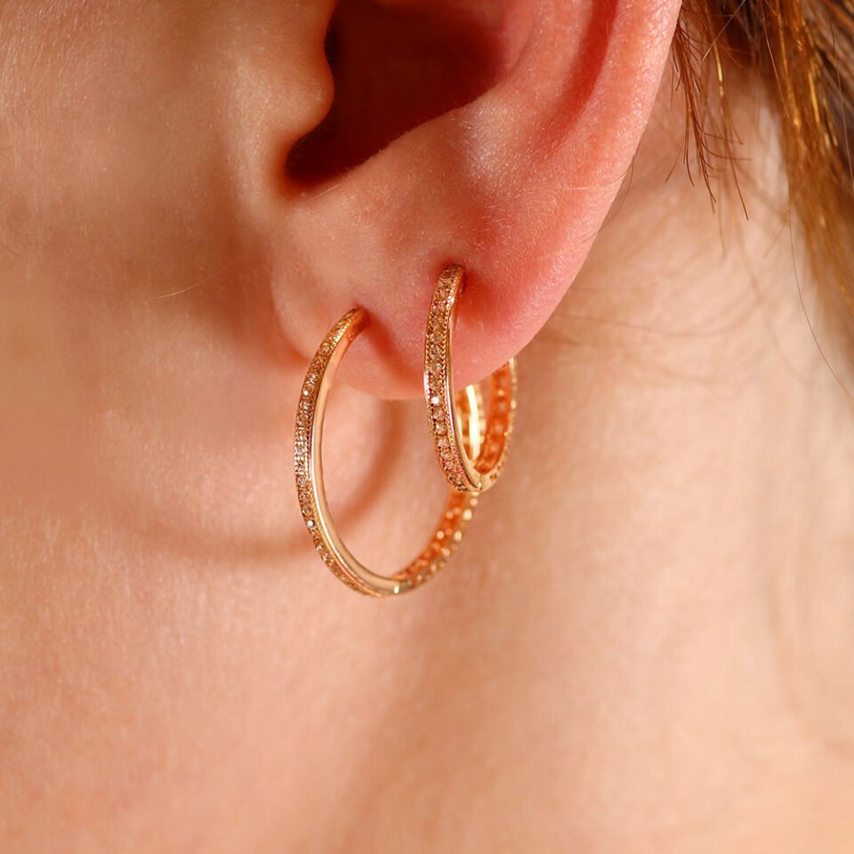 круглые серьги с цирконами