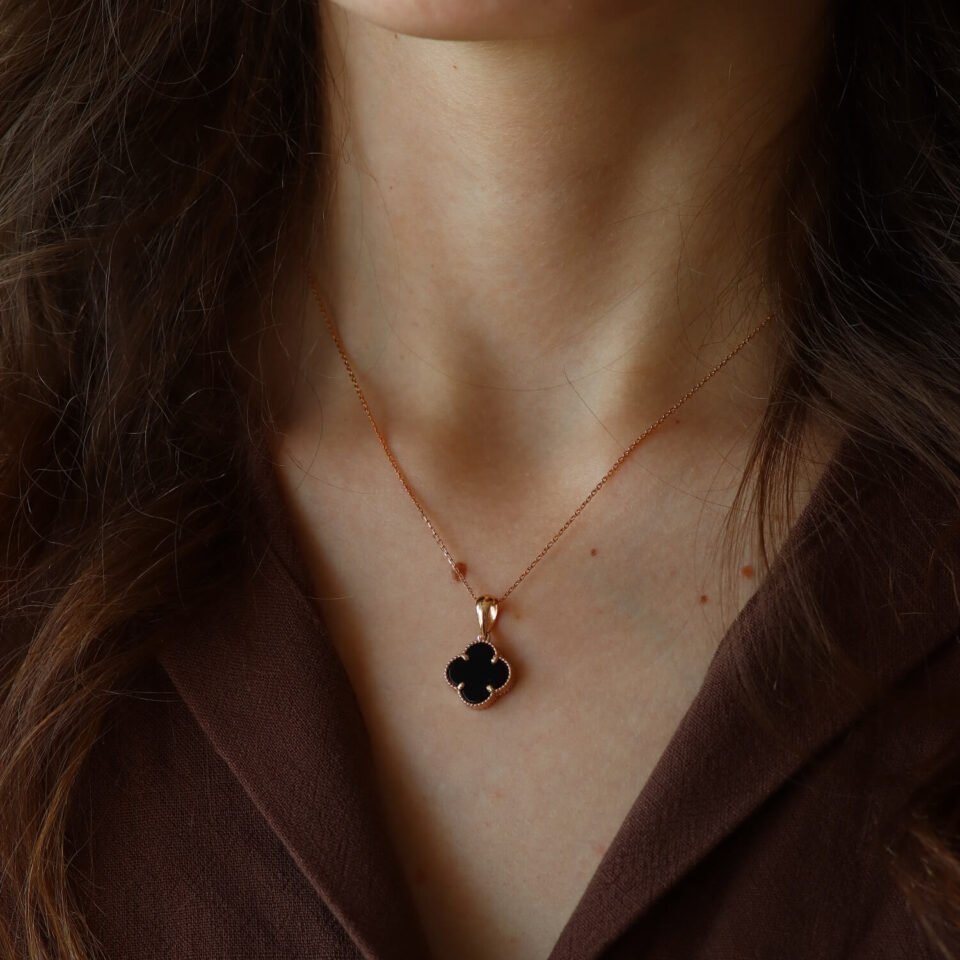 Kullakett ristiku ripatsiga (oonüks)