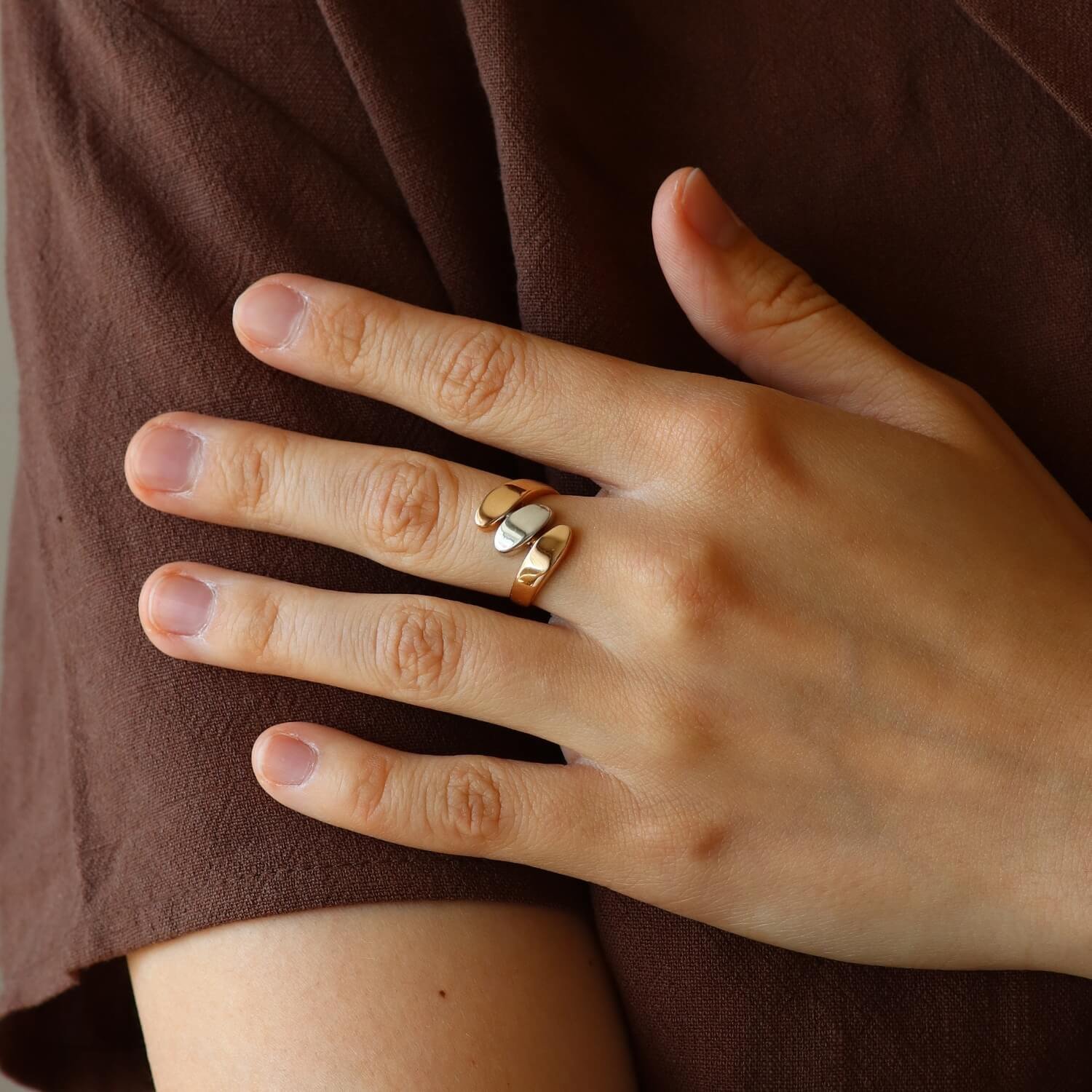 Kuldne sõrmus (suurus 17)