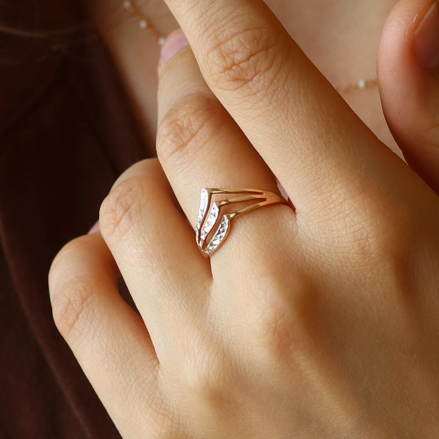 Kuldne sõrmus (suurus 17,5)