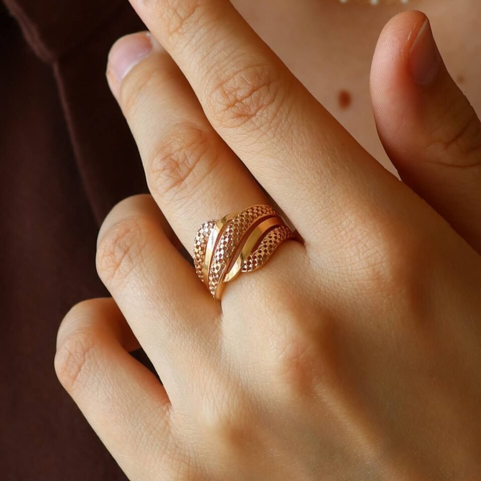 Kuldne sõrmus (suurus 17,5)