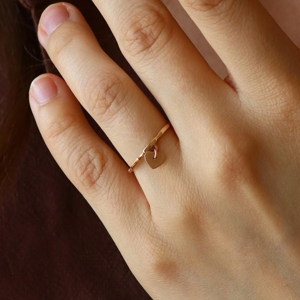 Kuldne sõrmus (suurus 17)