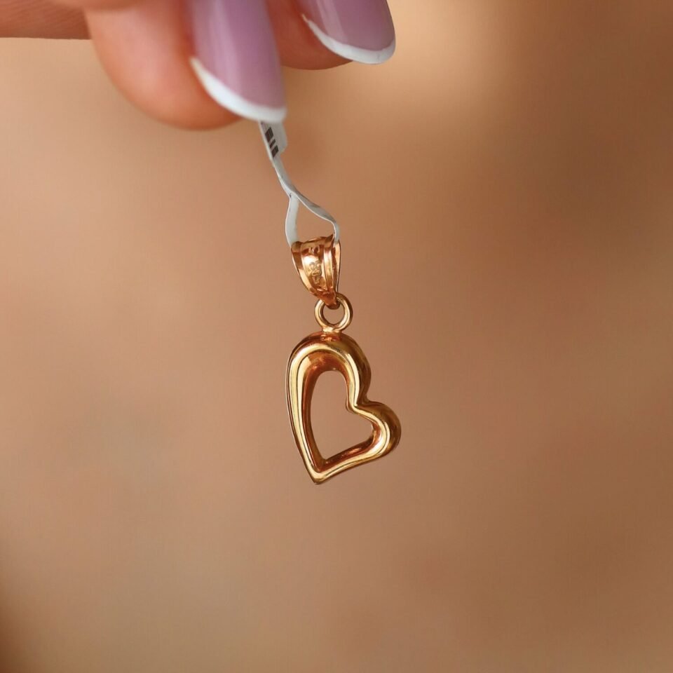 Золотая подвеска "Сердце"