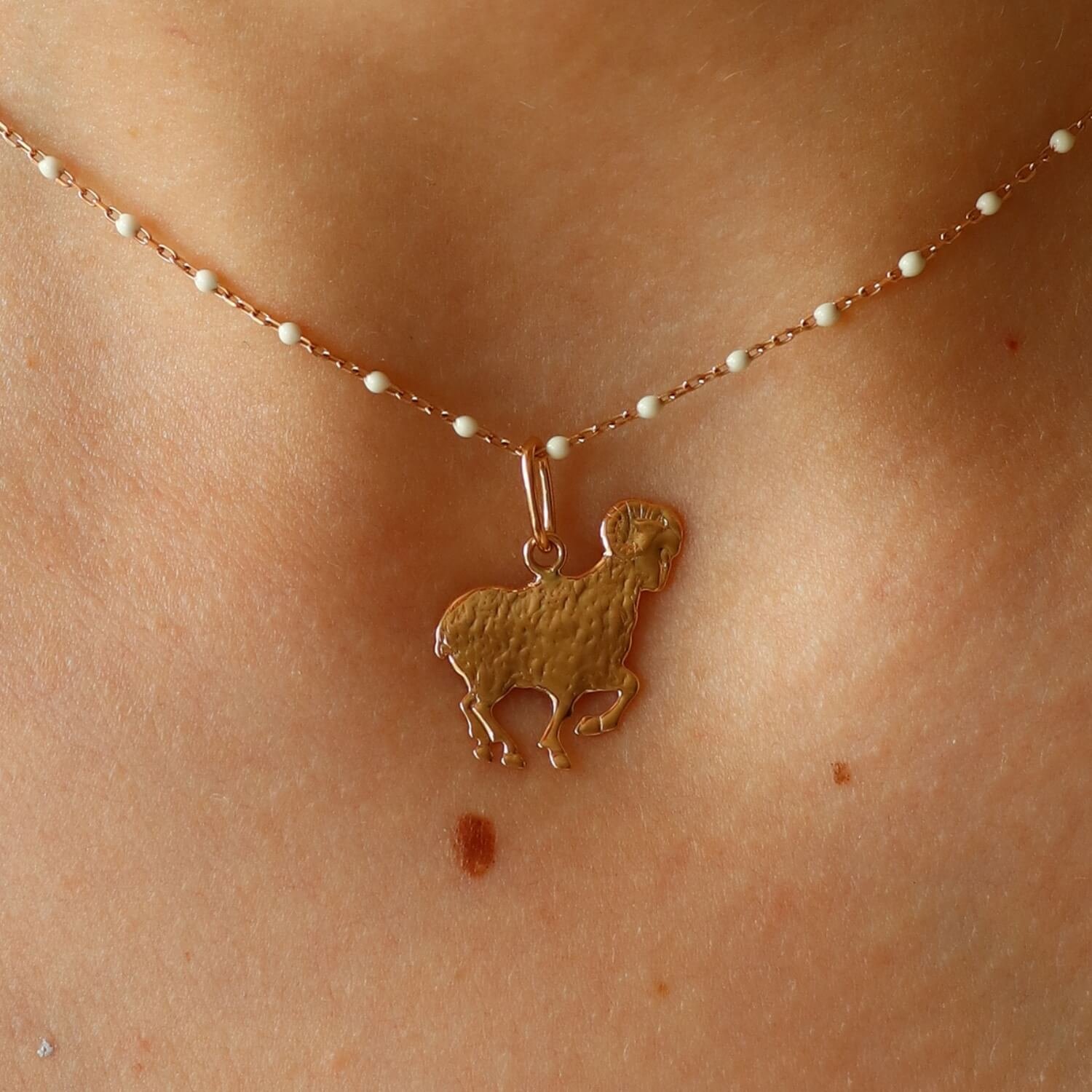 Gold pendant zodiac sign "Aries"